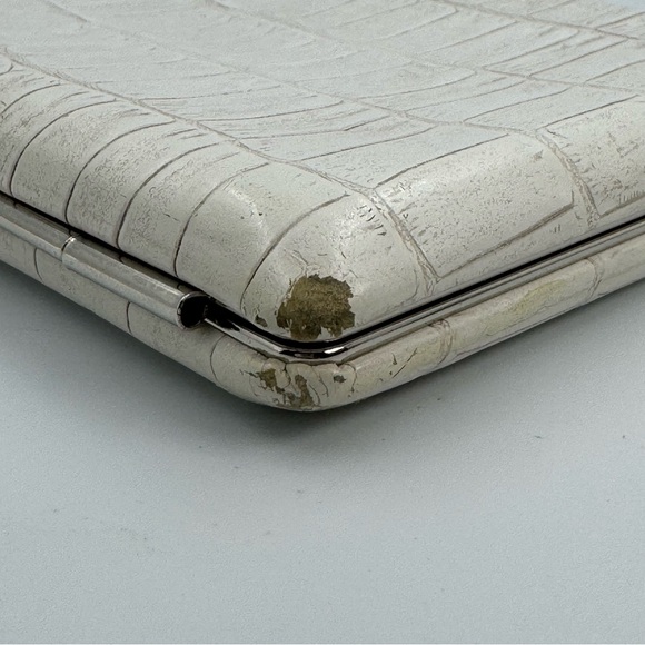 Abas White Crocodile Wallet Leather Snap Closure ID Holder
Clutch Wallet - Picture 5 of 14